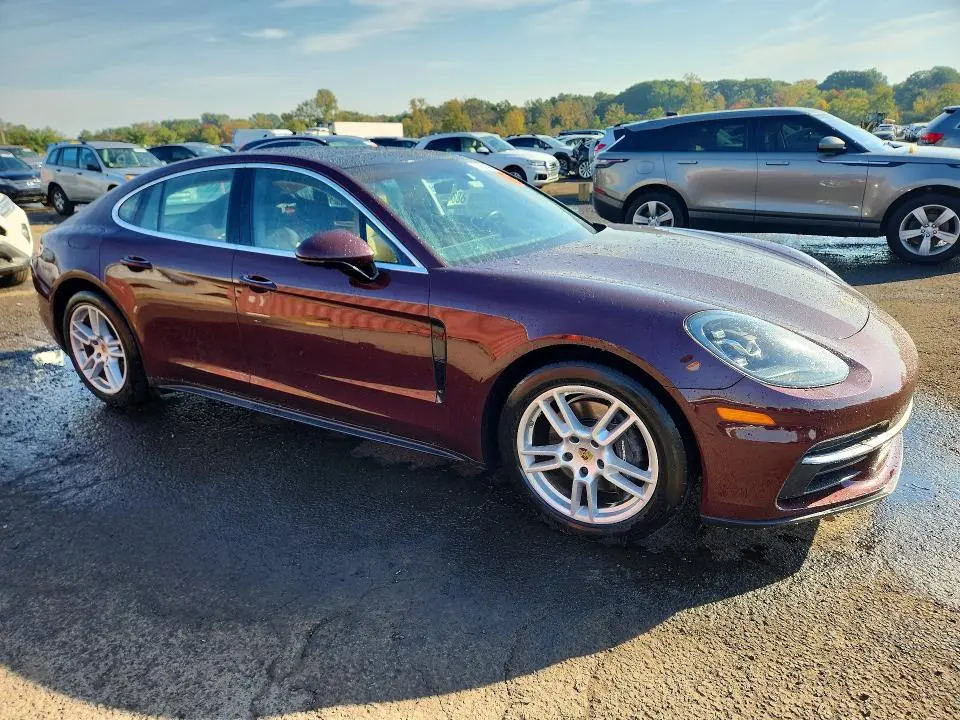 2018 PORSCHE PANAMERA 4  