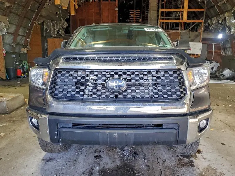 2018 TOYOTA TUNDRA DOUBLE CAB SR  