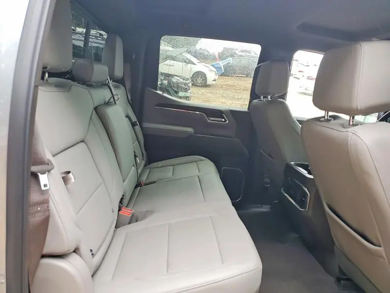 2026 GMC SIERRA K1500 SLT  