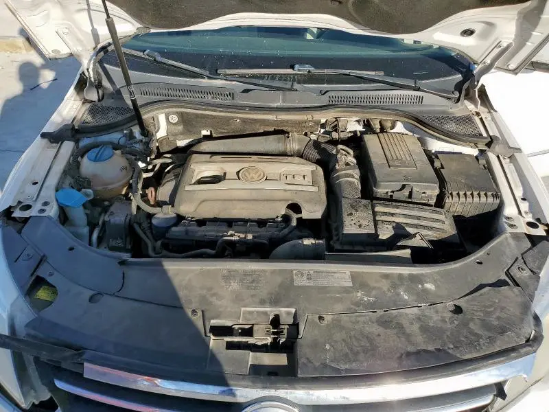 2011 VOLKSWAGEN CC SPORT  