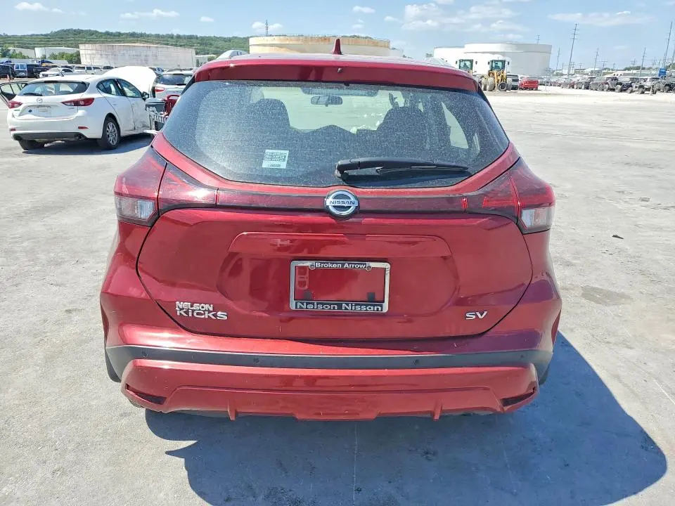 2021 NISSAN KICKS SV  