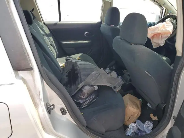 2010 NISSAN VERSA S  