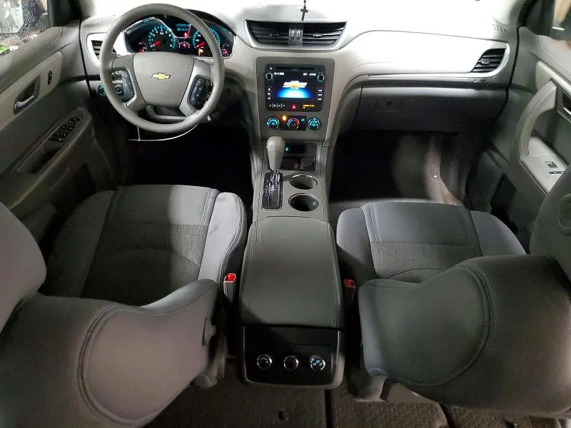 2014 CHEVROLET TRAVERSE LS  