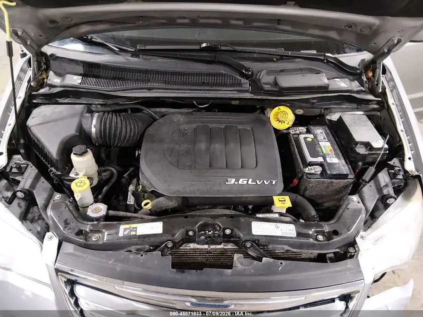 2013 CHRYSLER TOWN & COUNTRY TOURING