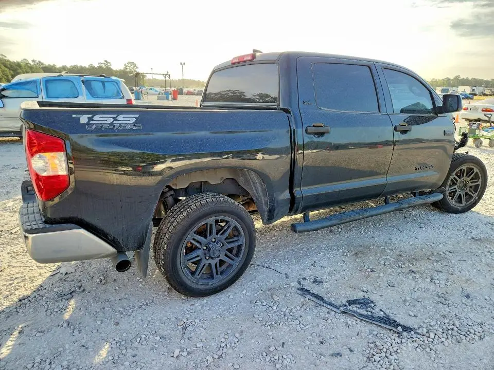 2020 TOYOTA TUNDRA SR5  