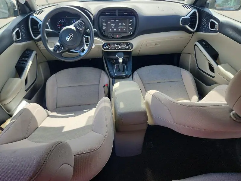 2020 KIA SOUL S  
