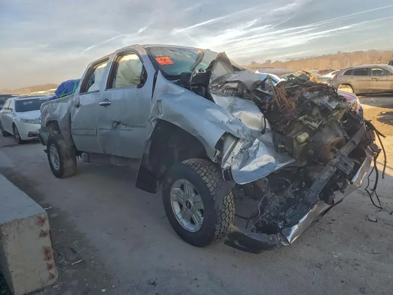 2011 CHEVROLET SILVERADO K1500 LT  