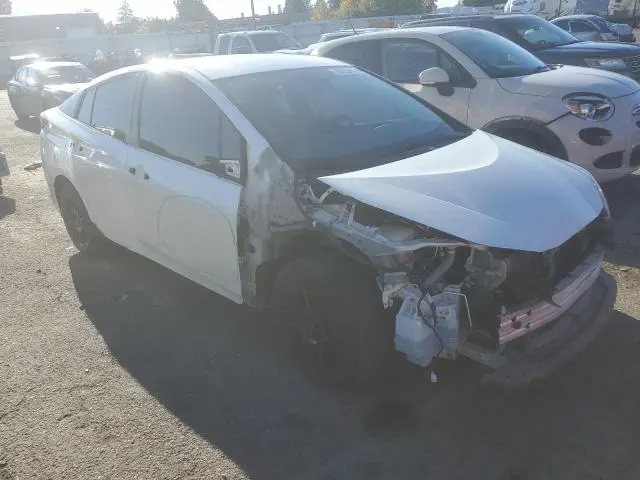 2020 TOYOTA PRIUS LE  