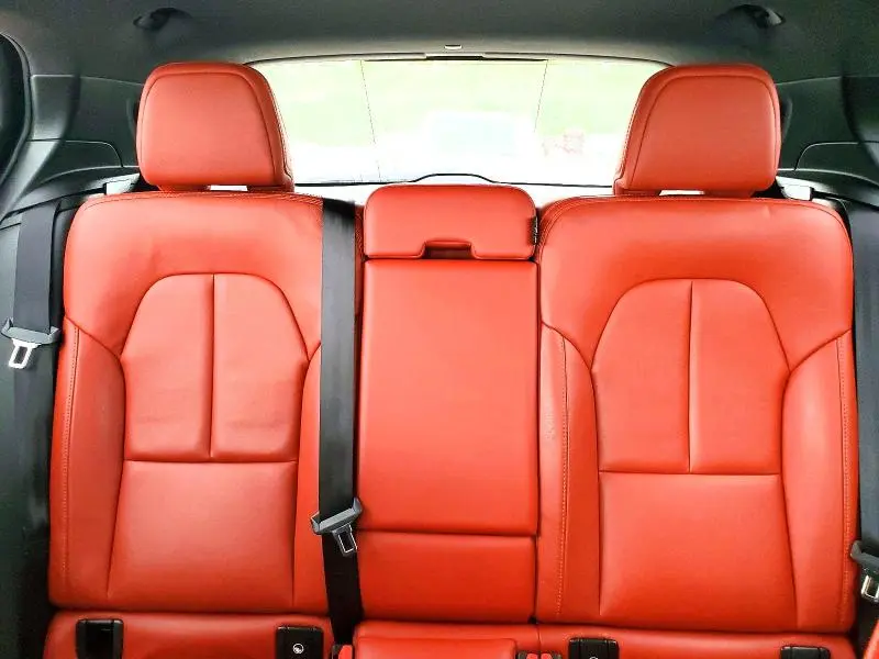 2019 VOLVO XC40 T5 MOMENTUM  