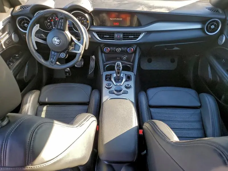 2022 ALFA ROMEO STELVIO TI  