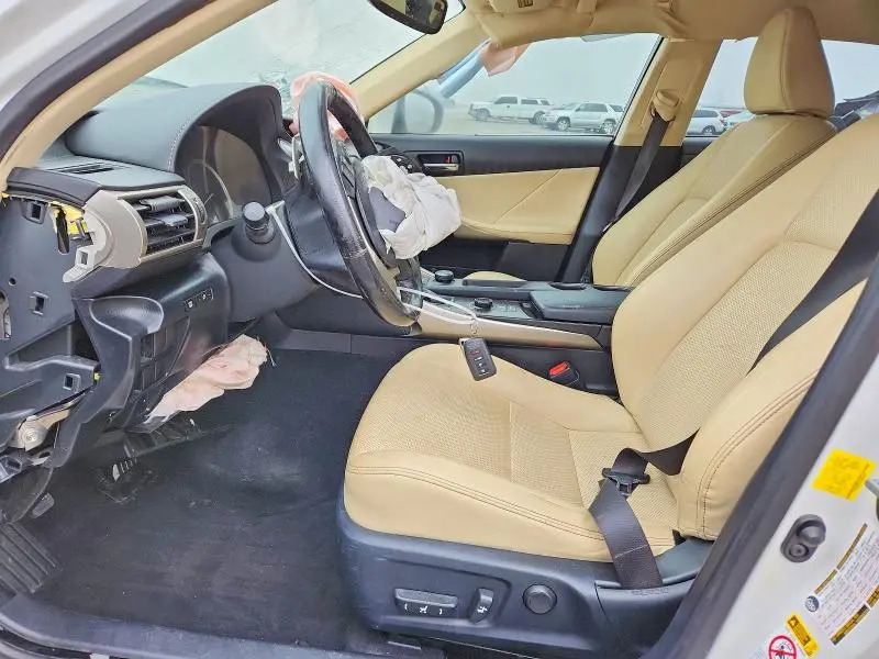 2016 LEXUS IS 300 BASE  