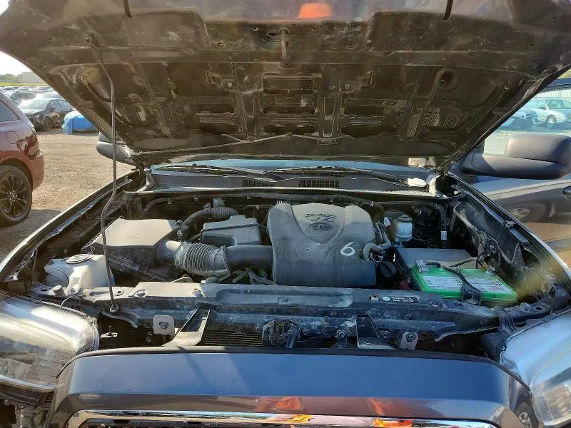2019 TOYOTA TACOMA TRD SPORT  