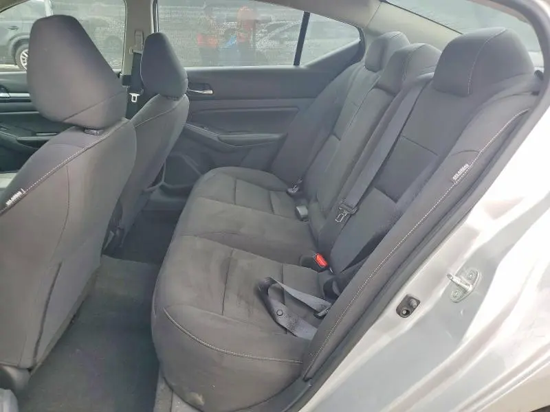 2022 NISSAN ALTIMA SV  