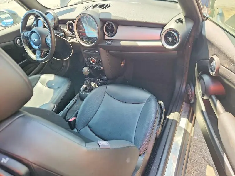 2015 MINI COOPER   