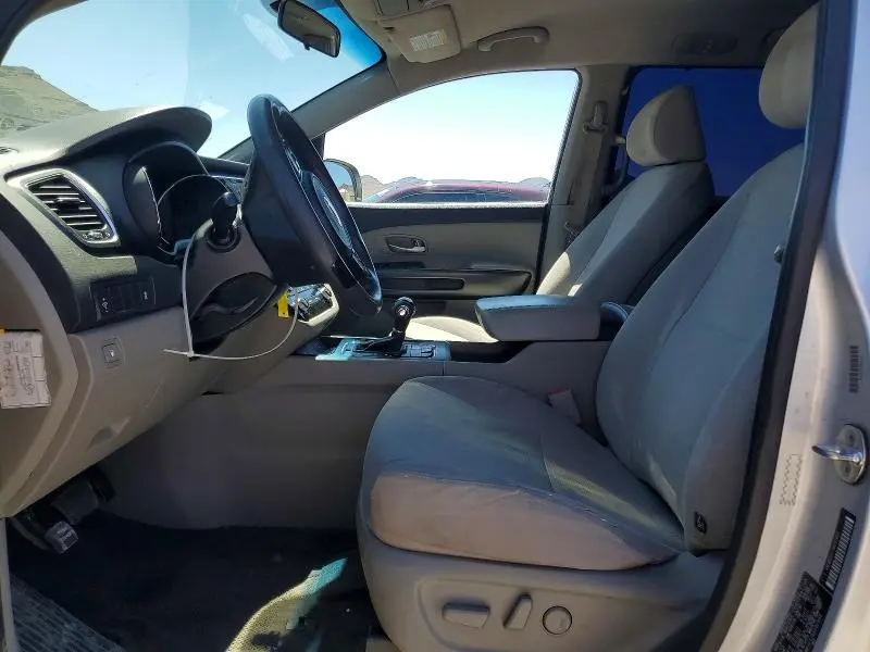 2016 KIA SEDONA LX  