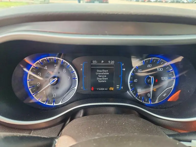 2017 CHRYSLER PACIFICA LX  