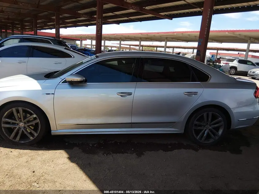 2017 VOLKSWAGEN PASSAT 1.8T R-LINE