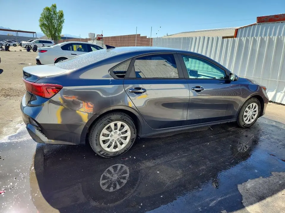 2024 KIA FORTE LX  