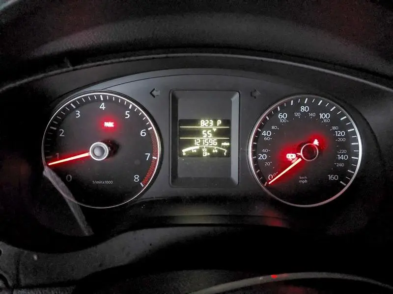 2012 VOLKSWAGEN JETTA SE  