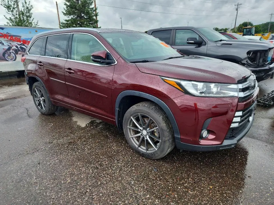 2017 TOYOTA HIGHLANDER LIMITED PLATINUM  