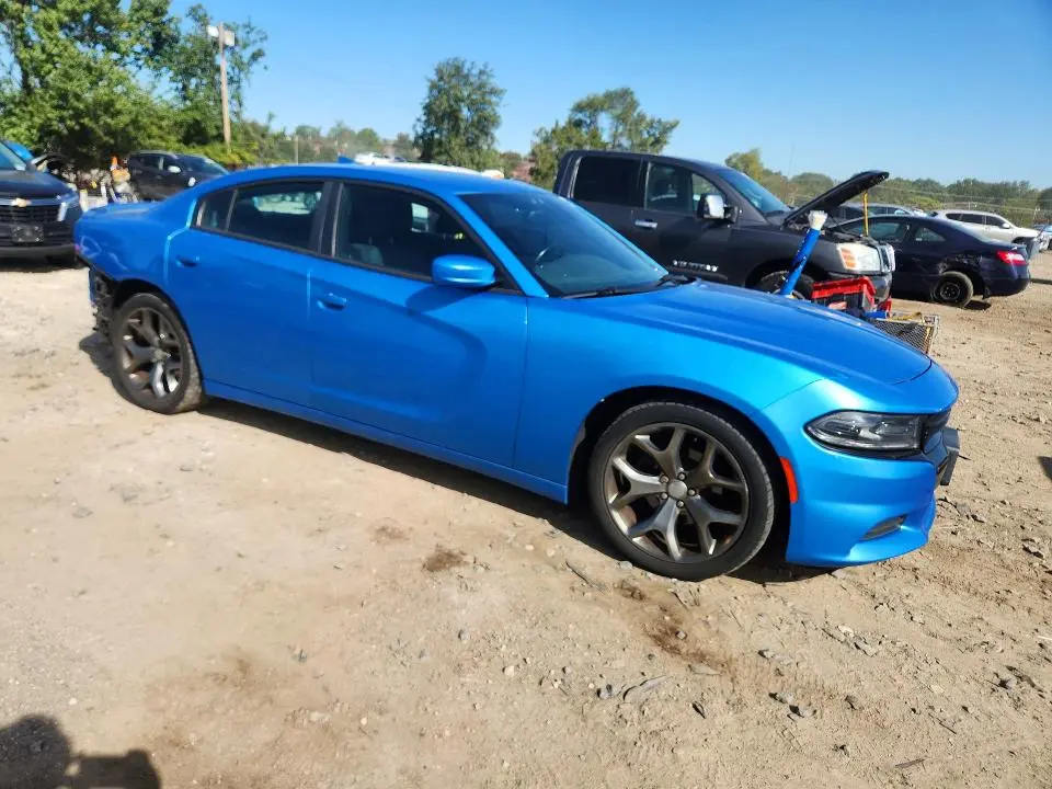 2015 DODGE CHARGER SXT  