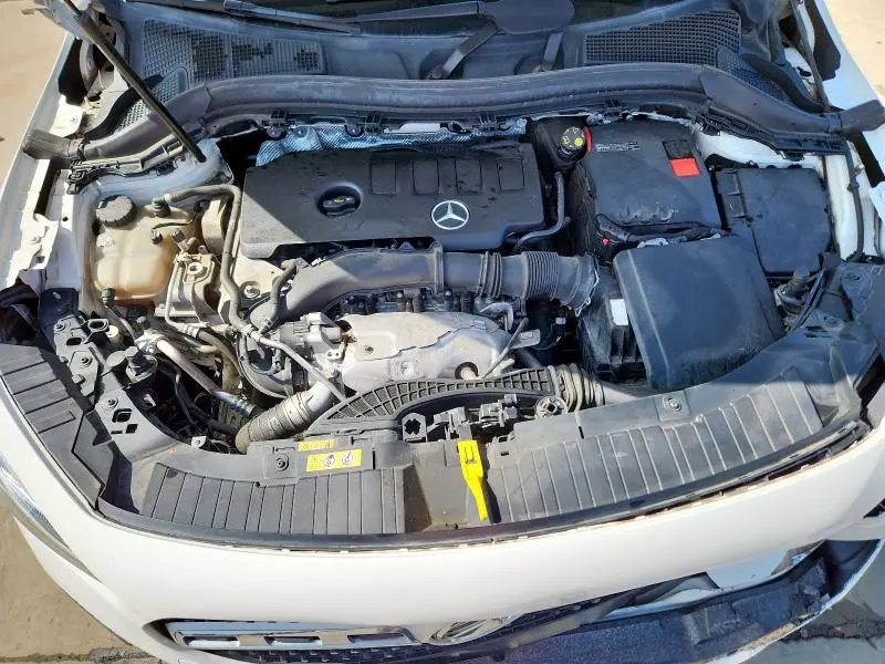 2021 MERCEDES-BENZ GLA 250 4MATIC  