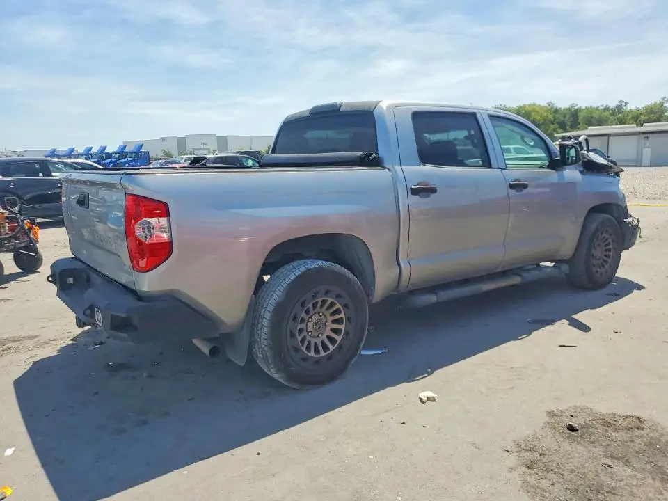 2014 TOYOTA TUNDRA CREWMAX SR5  
