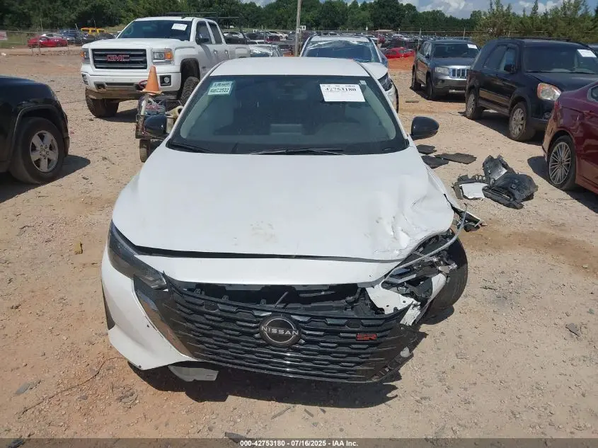 2024 NISSAN SENTRA SR XTRONIC CVT