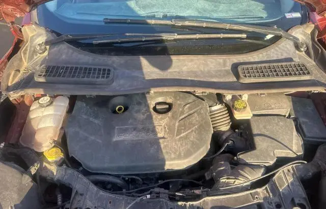 2016 FORD ESCAPE SE  