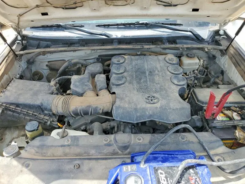 2011 TOYOTA 4RUNNER SR5  