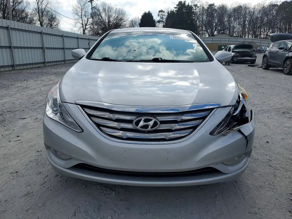 2013 HYUNDAI SONATA SE  