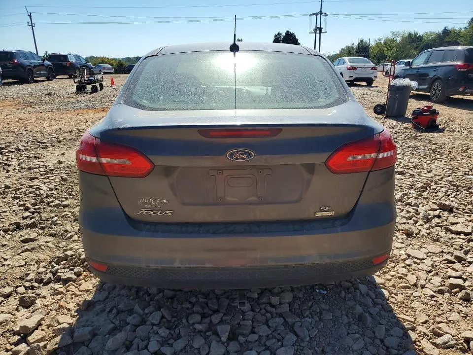 2015 FORD FOCUS SE  