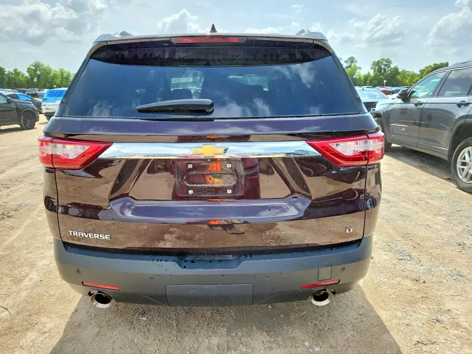 2021 CHEVROLET TRAVERSE LT  