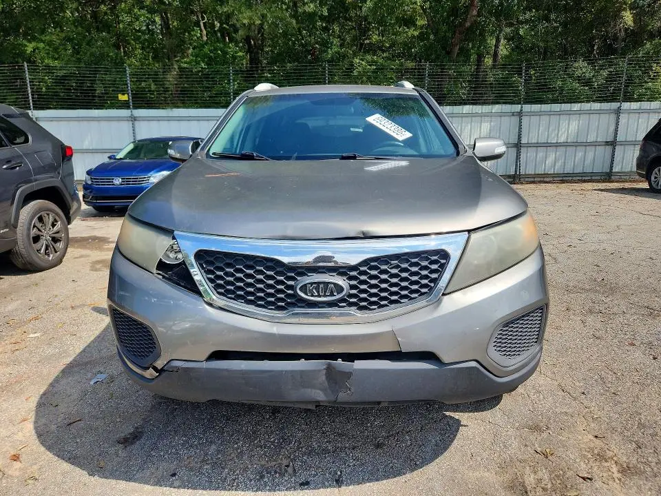 2013 KIA SORENTO LX  