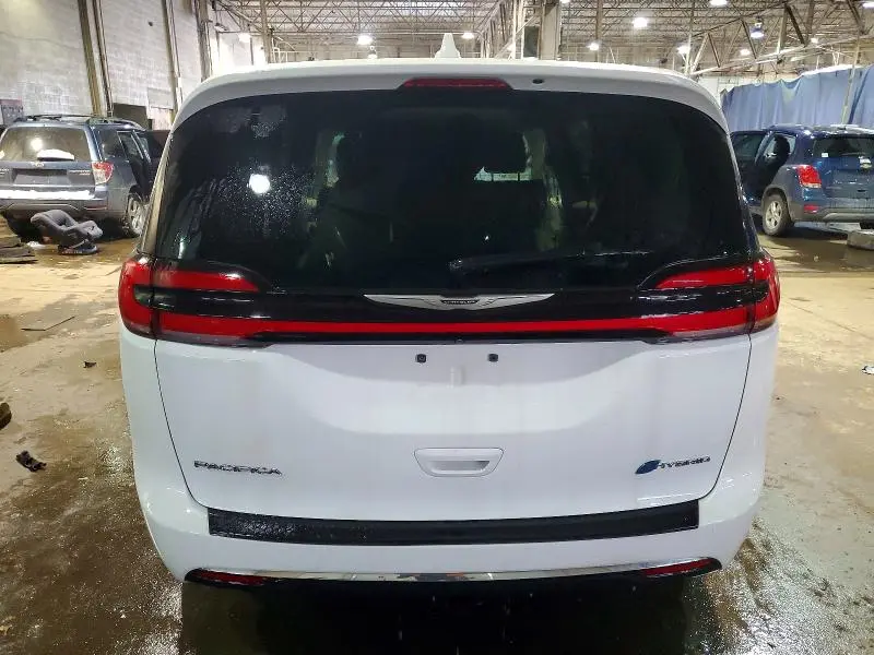 2022 CHRYSLER PACIFICA HYBRID TOURING L  