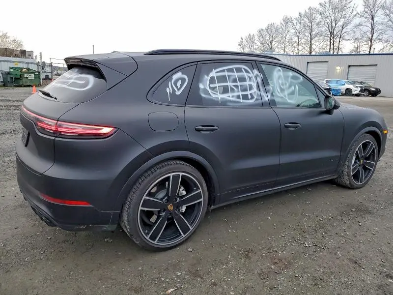2021 PORSCHE CAYENNE TURBO  