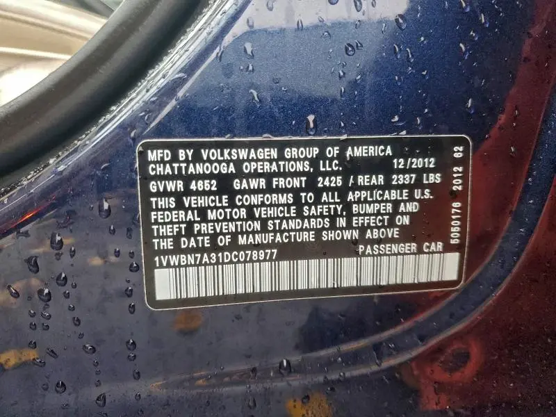 2013 VOLKSWAGEN PASSAT SE  