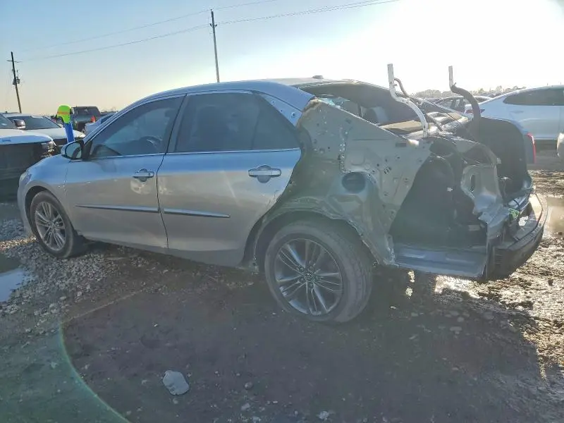 2015 TOYOTA CAMRY LE  