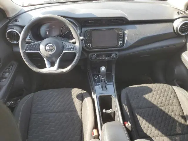 2021 NISSAN KICKS SV  