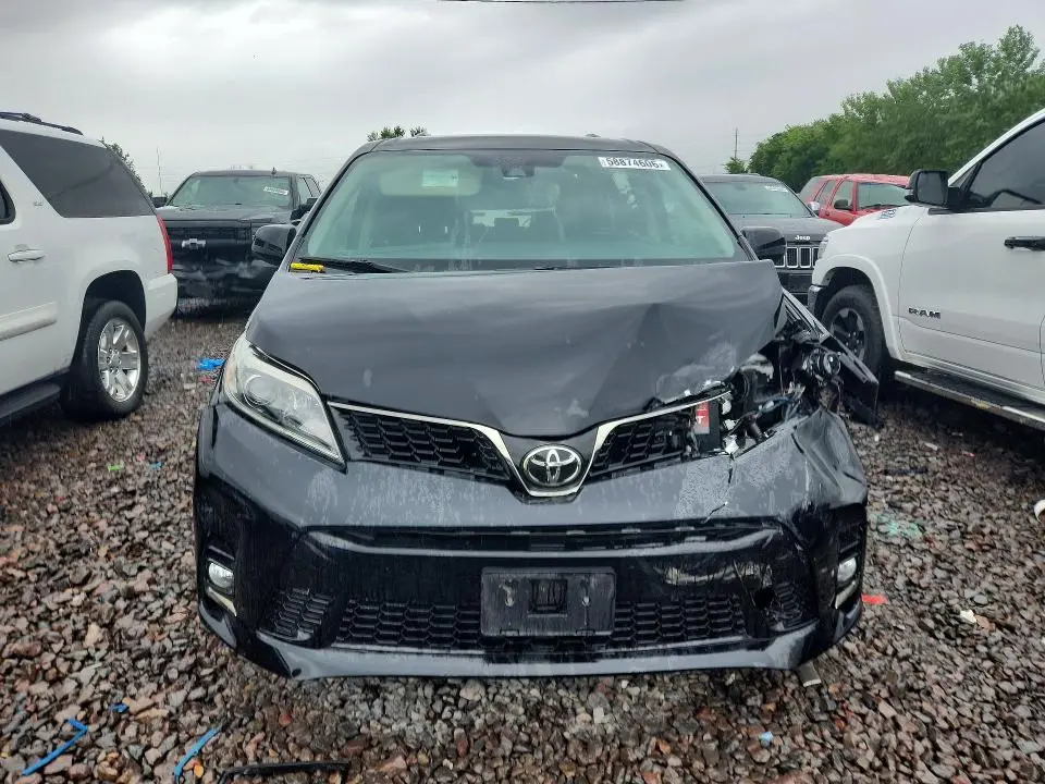 2018 TOYOTA SIENNA SE 8-PASSENGER  