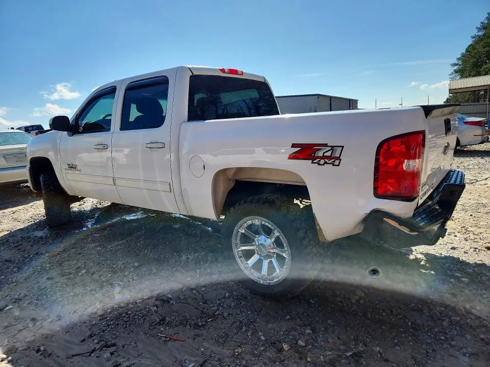 2011 CHEVROLET SILVERADO K1500 LT  