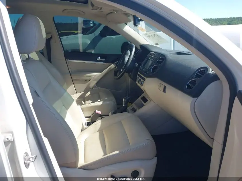 2013 VOLKSWAGEN TIGUAN SEL