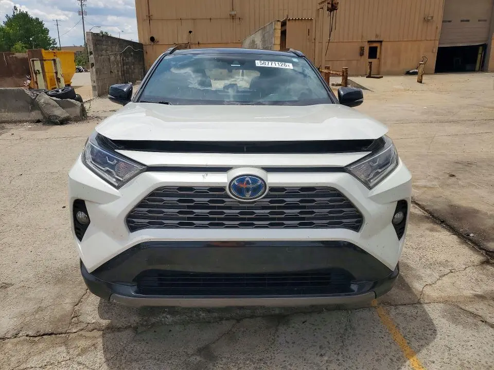 2019 TOYOTA RAV4 XSE  