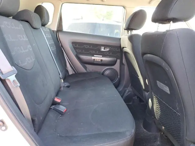 2013 KIA SOUL +  