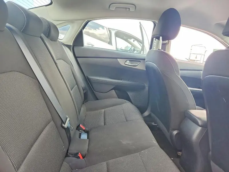 2020 KIA FORTE LXS  