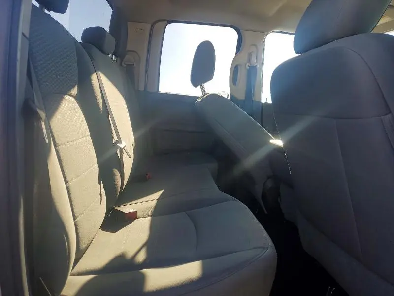 2016 RAM 1500 ST  