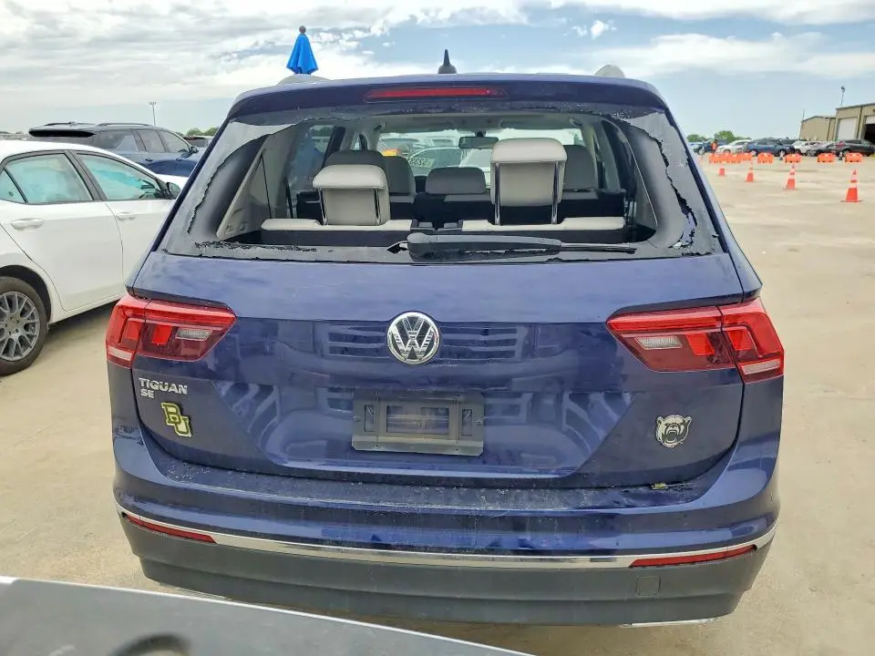 2021 VOLKSWAGEN TIGUAN SE  