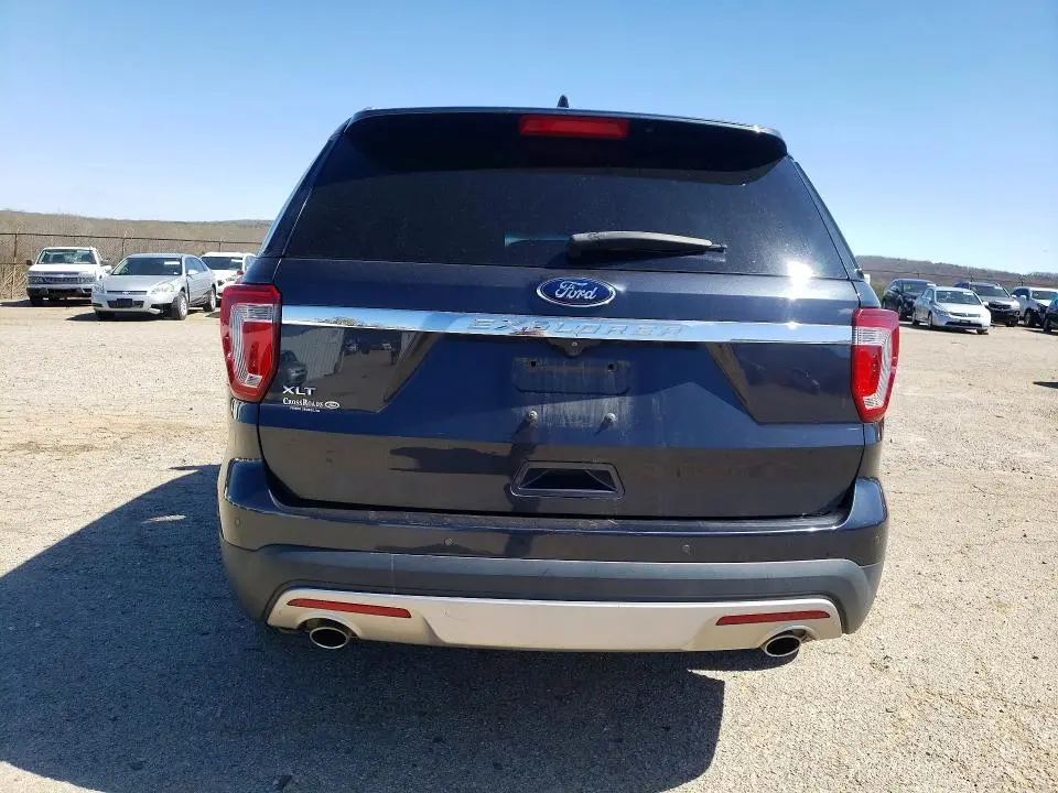 2017 FORD EXPLORER XLT  