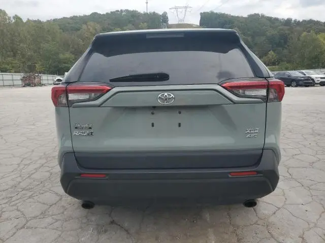 2021 TOYOTA RAV4 XLE  