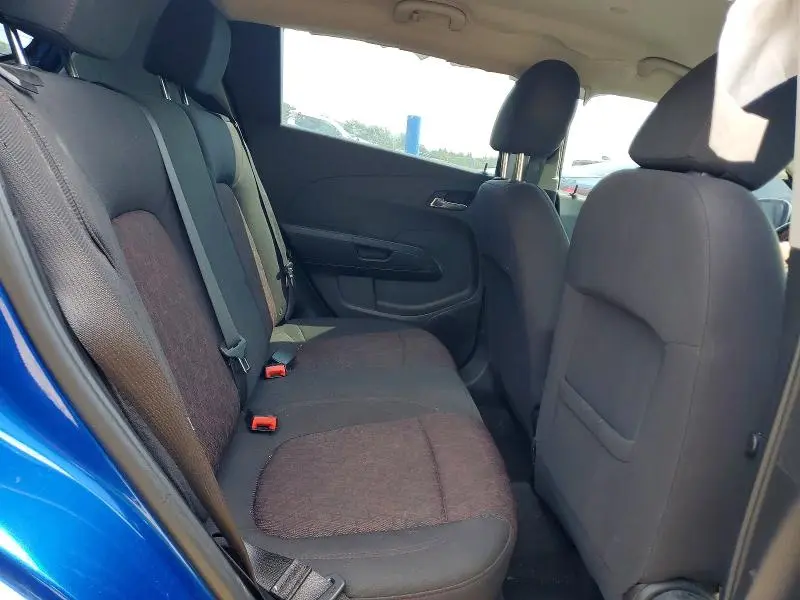 2019 CHEVROLET SONIC LT  